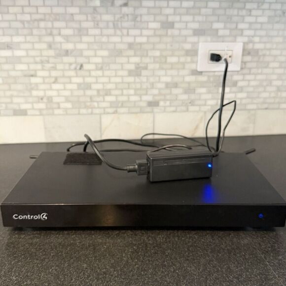 Control4 HC800 Home Controller C4-HC800-BL w/ Power Supply – Tested & Working - Picture 2 of 7